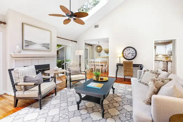 Living room of this home in Sea Pines