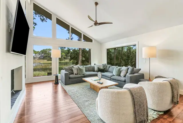 Living room of this home in Sea Pines