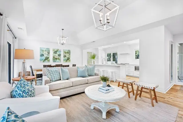 Living room of this home in Sea Pines