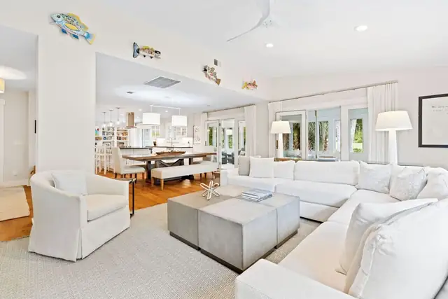 Living room of this home in Sea Pines