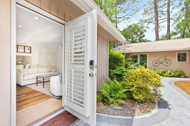 Outside of this home in Sea Pines