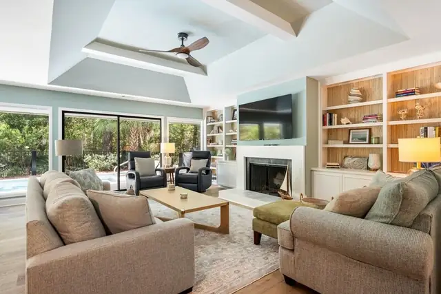 Living room of this home in Sea Pines