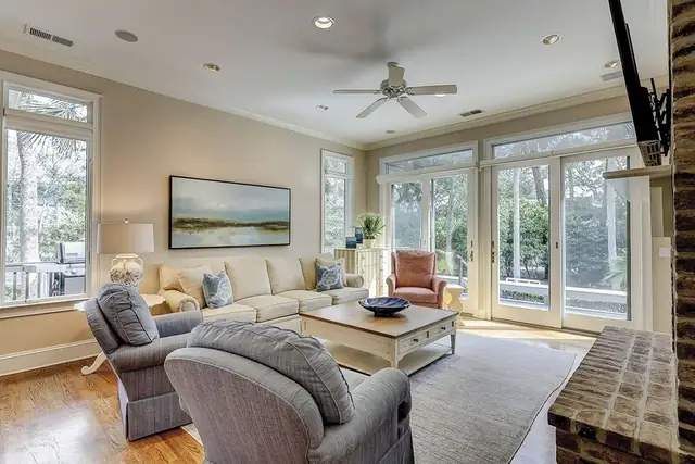 Living room of this home in Sea Pines