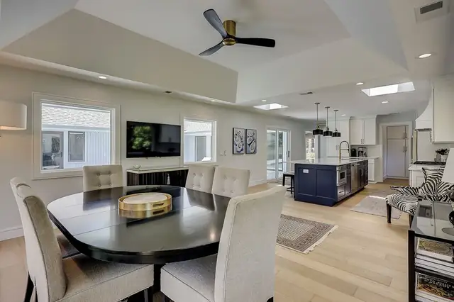 Living room of this home in Sea Pines