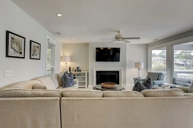 Living room of this home in Sea Pines