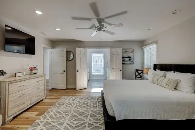 Bedroom of this home in Sea Pines