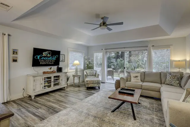 Living room of this home in Sea Pines
