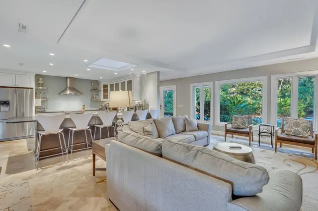 Living room of this home in Sea Pines