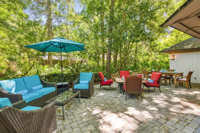 Outdoor space of this home in Sea Pines