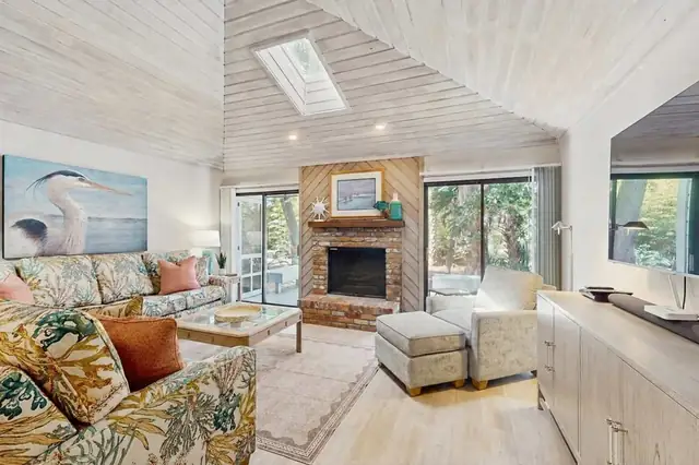 Living room of this home in Sea Pines