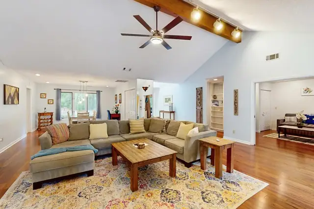 Living room of this home in Sea Pines