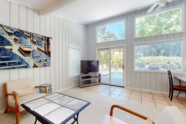 Living room of this home in Sea Pines