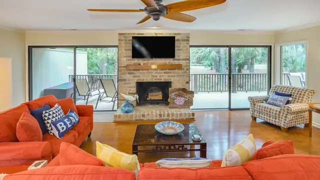 Living room of this home in Sea Pines