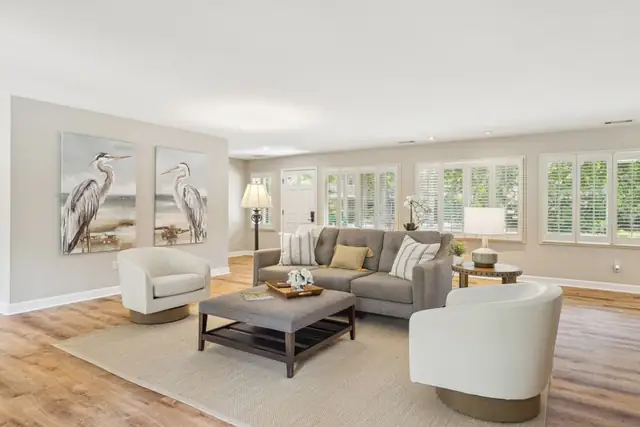 Living room of this home in Sea Pines