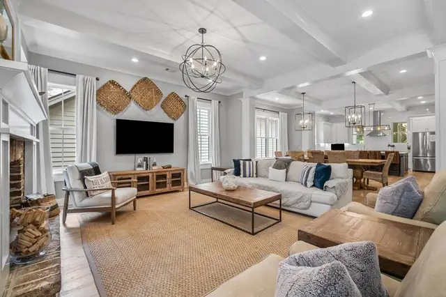 Living room of this home in Sea Pines