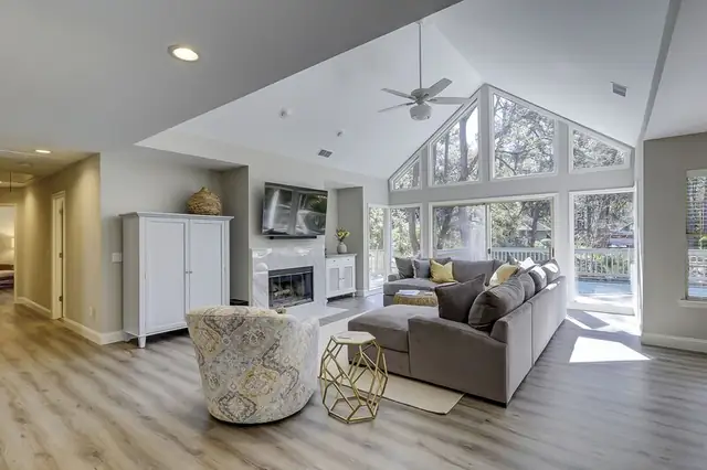 Living room of this home in Sea Pines