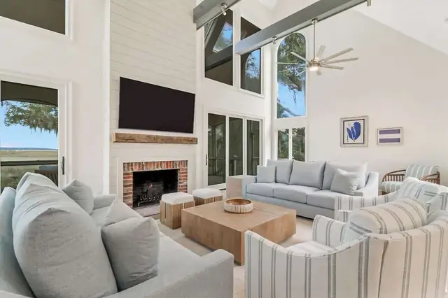 Living room of this home in Sea Pines