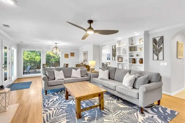 Living room of this home in Sea Pines