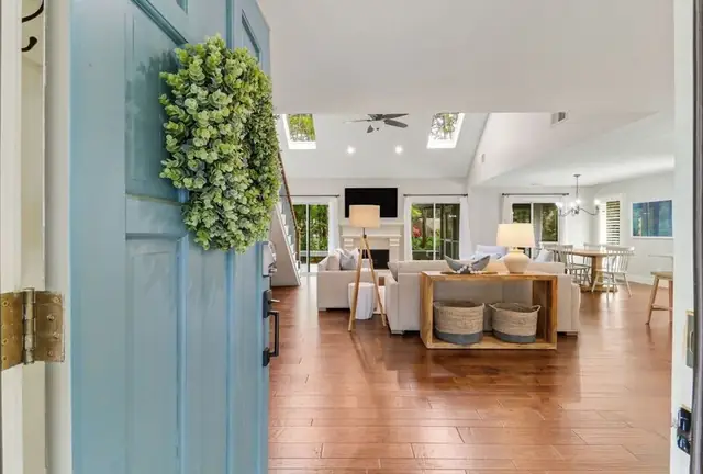 Living room of this home in Sea Pines