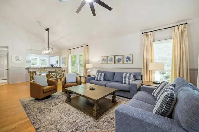 Living room of this home in Sea Pines