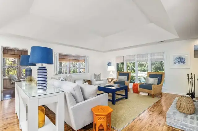 Living room of this home in Sea Pines