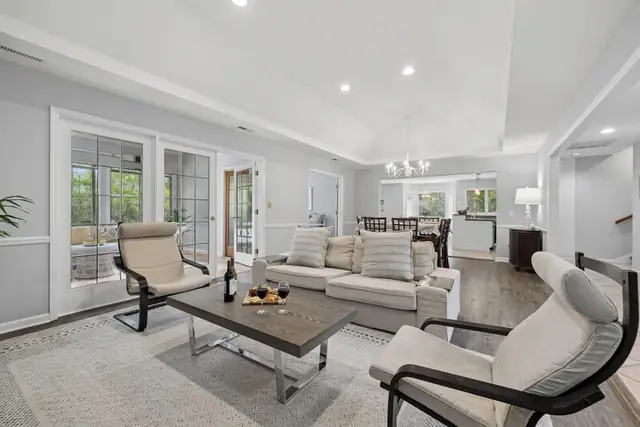 Living room of this home in Sea Pines
