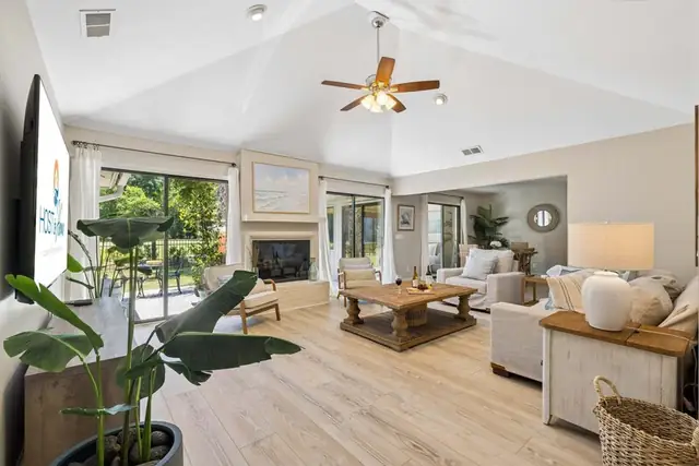 Living room of this home in Sea Pines