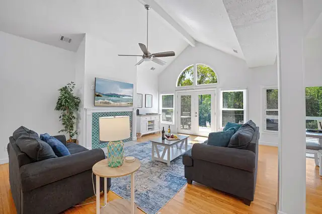 Living room of this home in Sea Pines