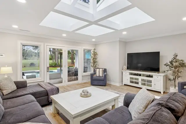 Living room of this home in Sea Pines