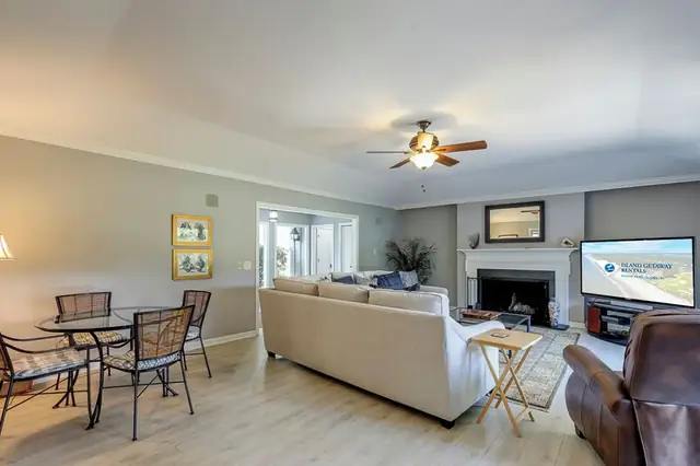 Living room of this home in Sea Pines