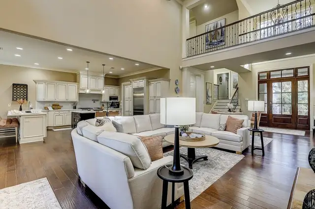 Living room of this home in Sea Pines