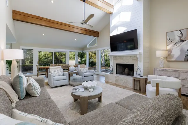 Living room of this home in Sea Pines
