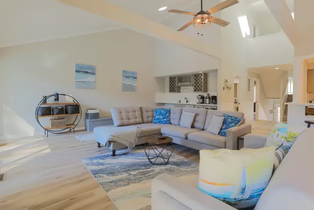 Living room of this home in Sea Pines