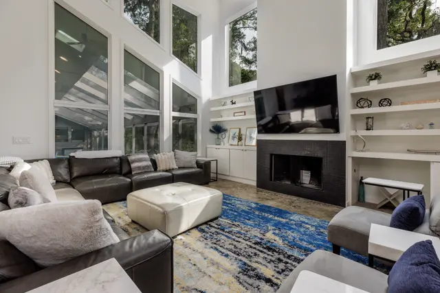 Living room of this home in Sea Pines
