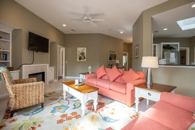 Living room of this home in Sea Pines