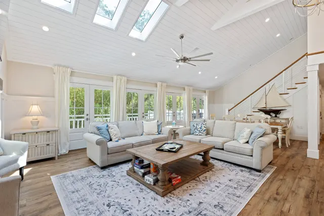 Living room of this home in Sea Pines
