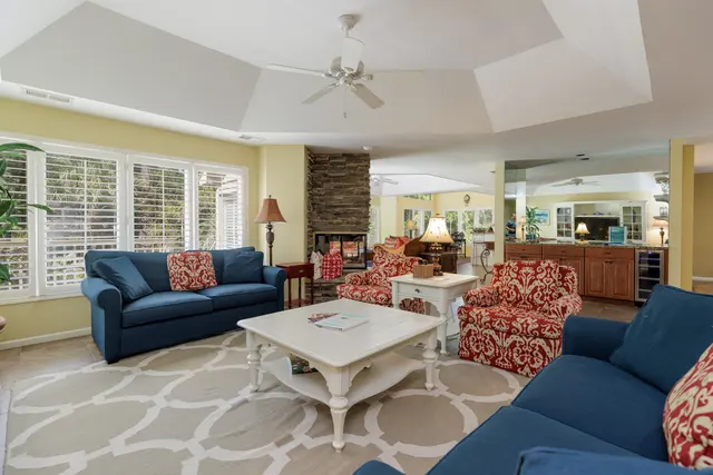 Living room of this home in Sea Pines