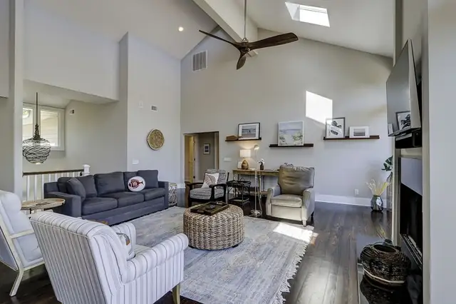 Living room of this home in Sea Pines