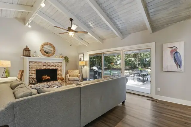 Living room of this home in Sea Pines