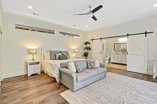 Bedroom of this home in Sea Pines