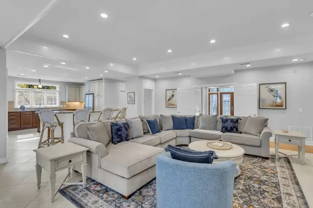 Living room of this home in Sea Pines