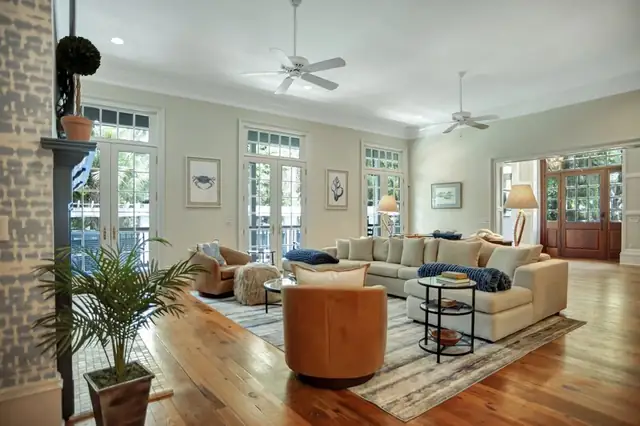 Living room of this home in Sea Pines