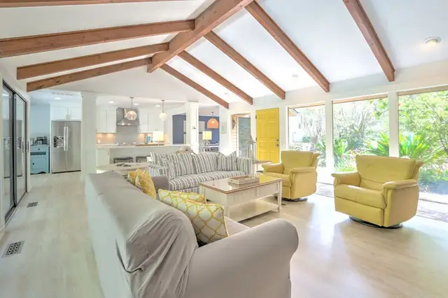 Living room of this home in Sea Pines