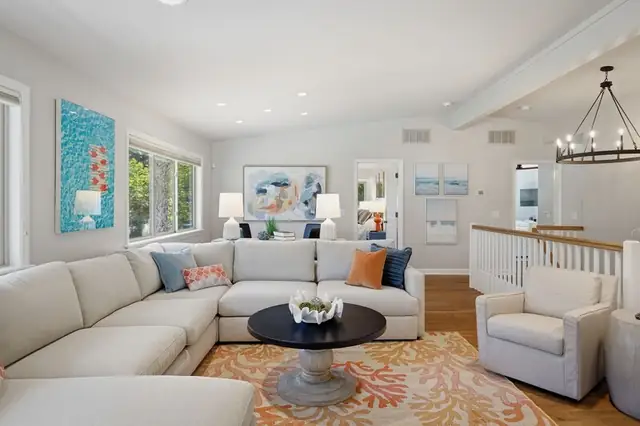 Living room of this home in Sea Pines