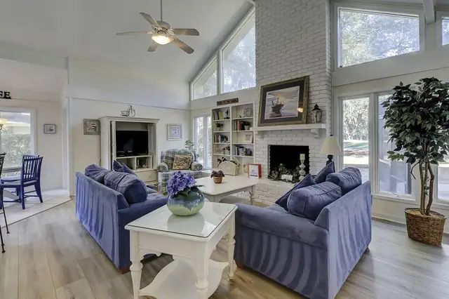 Living room of this home in Sea Pines