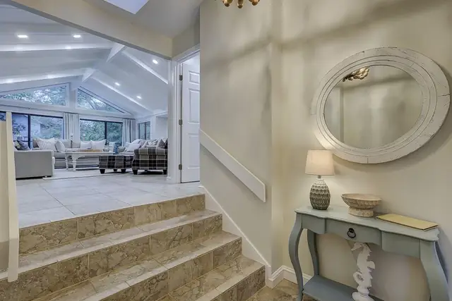 Living room of this home in Sea Pines