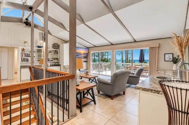 Living room of this home in Sea Pines