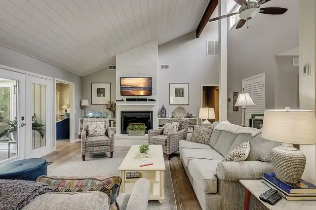 Living room of this home in Sea Pines