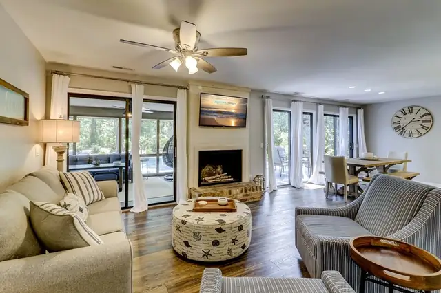 Living room of this home in Sea Pines
