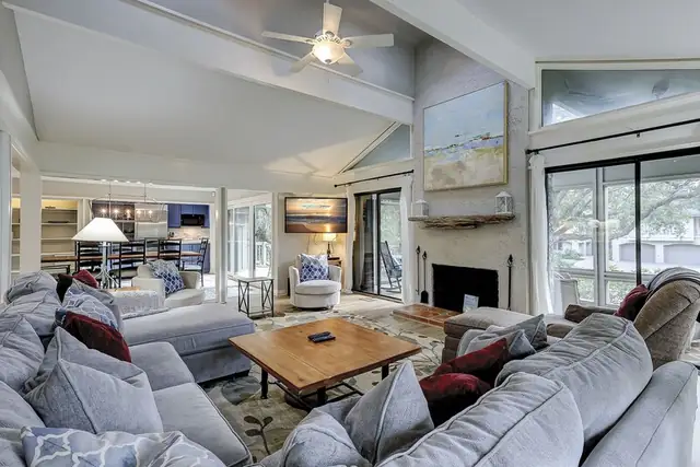 Living room of this home in Sea Pines